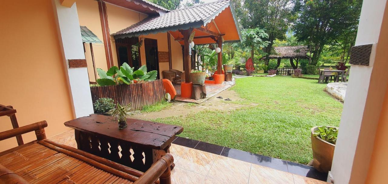 Hotel Sumatra Cheeky Monkeys à Bukit Lawang Extérieur photo